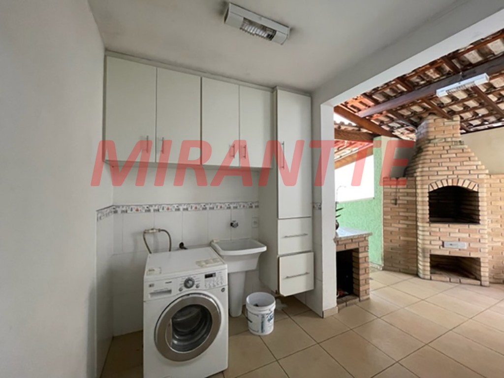 Sobrado de 314m² com 3 quartos em Vila Gustavo