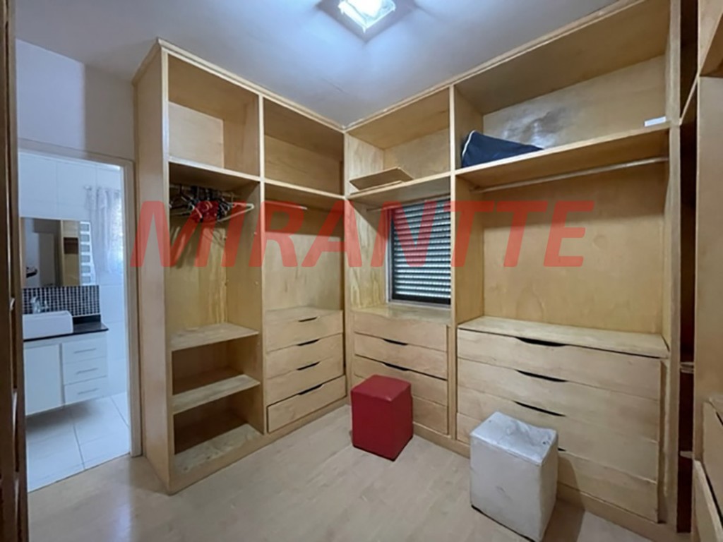 Sobrado de 314m² com 3 quartos em Vila Gustavo