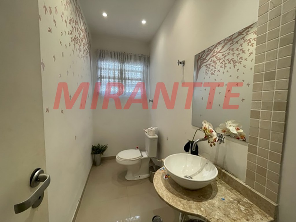 Sobrado de 314m² com 3 quartos em Vila Gustavo