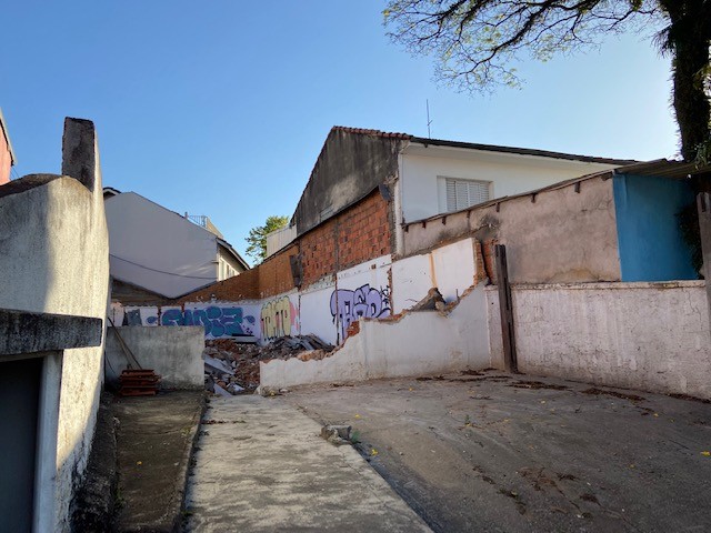 Terreno de 224m² em Santa Teresinha