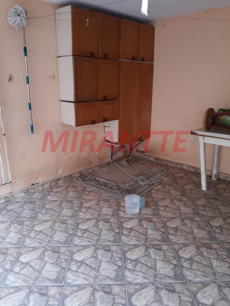 Casa terrea de 200m² com 2 quartos em Parque Vitória