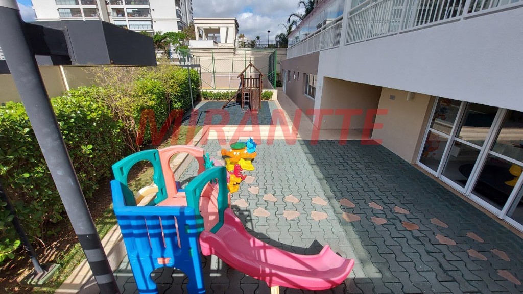 Apartamento de 122m² com 2 quartos em Santa Terezinha