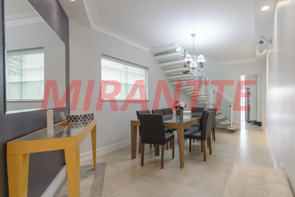 Sobrado de 310m² com 4 quartos em Santana