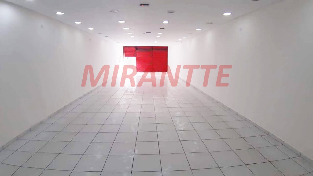 Comercial em Santana