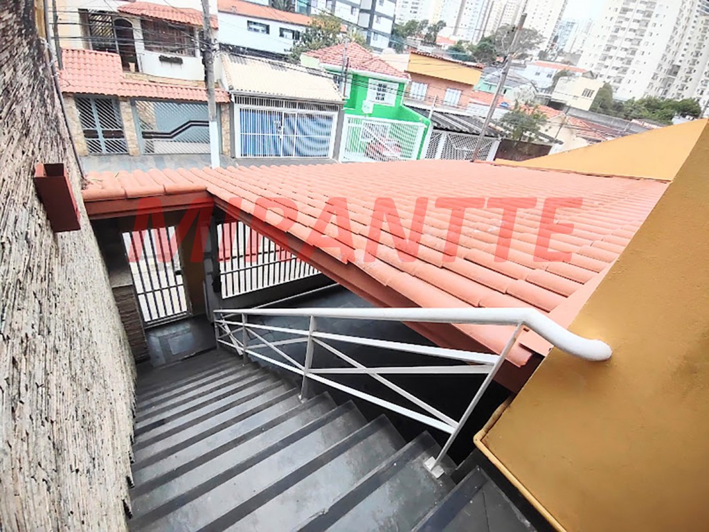 Sobrado de 195m² com 3 quartos em Santa Terezinha