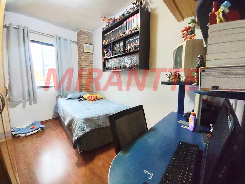 Sobrado de 195m² com 3 quartos em Santa Terezinha