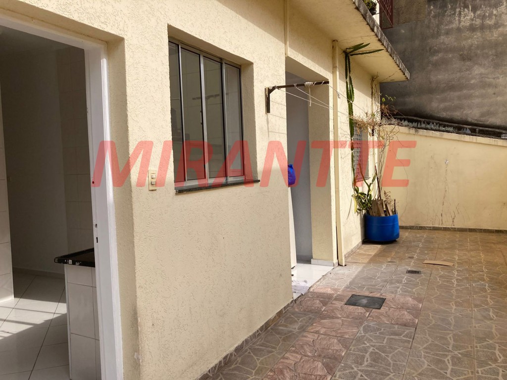 Apartamento de 54m² com 2 quartos em Água Fria
