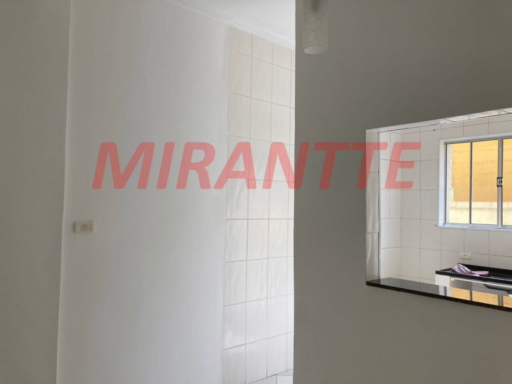 Apartamento de 54m² com 2 quartos em Água Fria