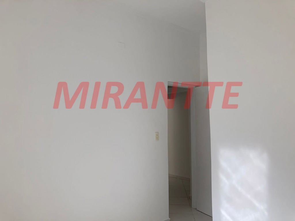 Apartamento de 54m² com 2 quartos em Água Fria