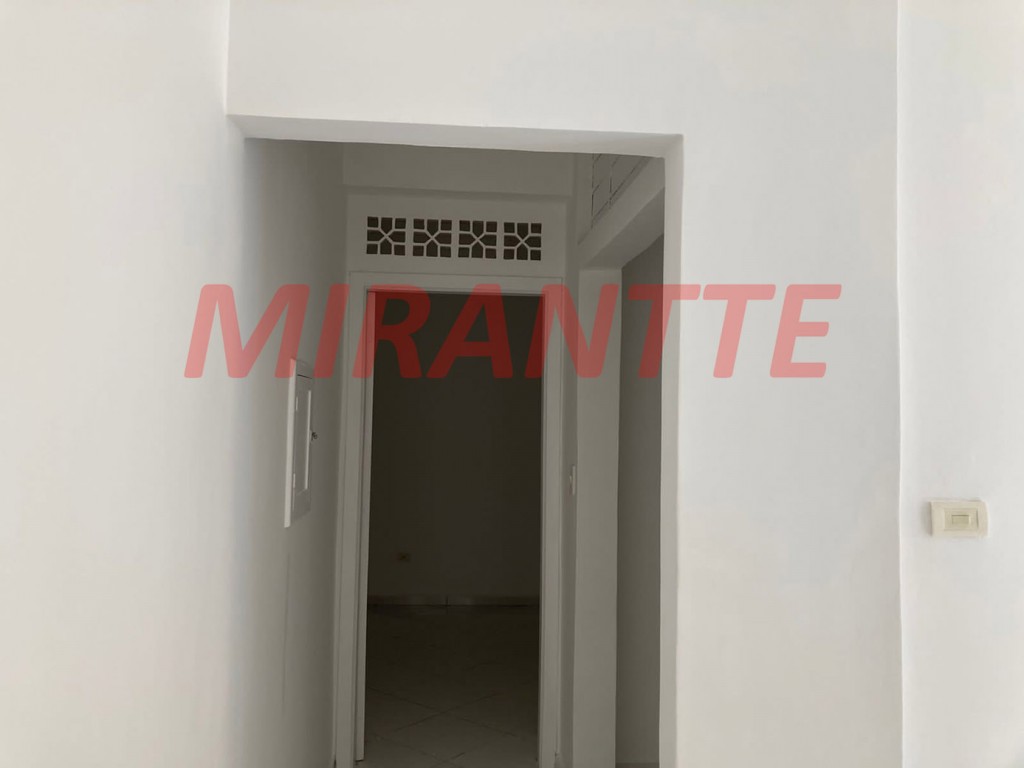 Apartamento de 54m² com 2 quartos em Água Fria