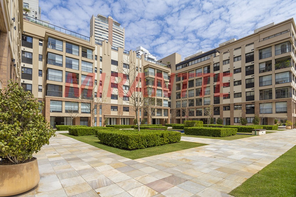 Apartamento de 207m² com 3 quartos em Jardim Panorama