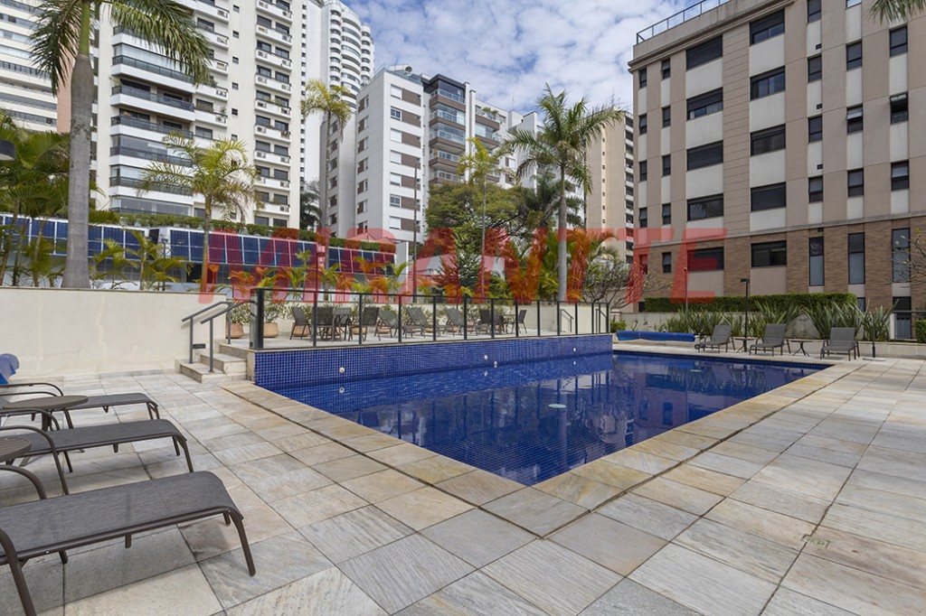 Apartamento de 207m² com 3 quartos em Jardim Panorama