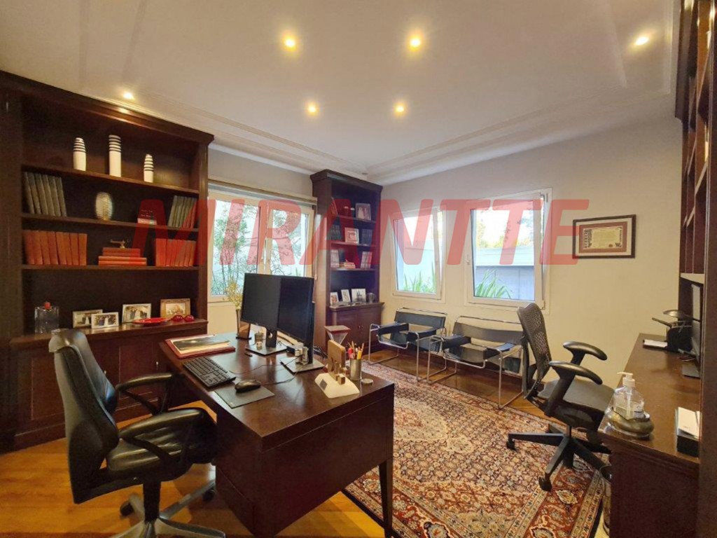 Sobrado de 899m² com 4 quartos em Alto da Boa Vista