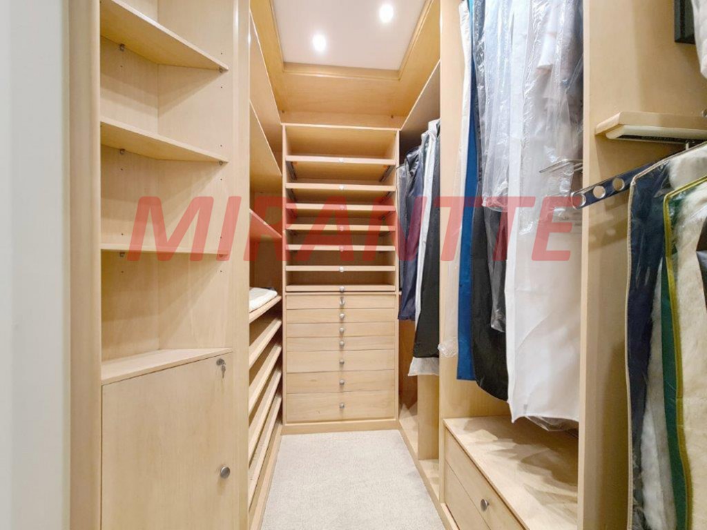 Sobrado de 899m² com 4 quartos em Alto da Boa Vista