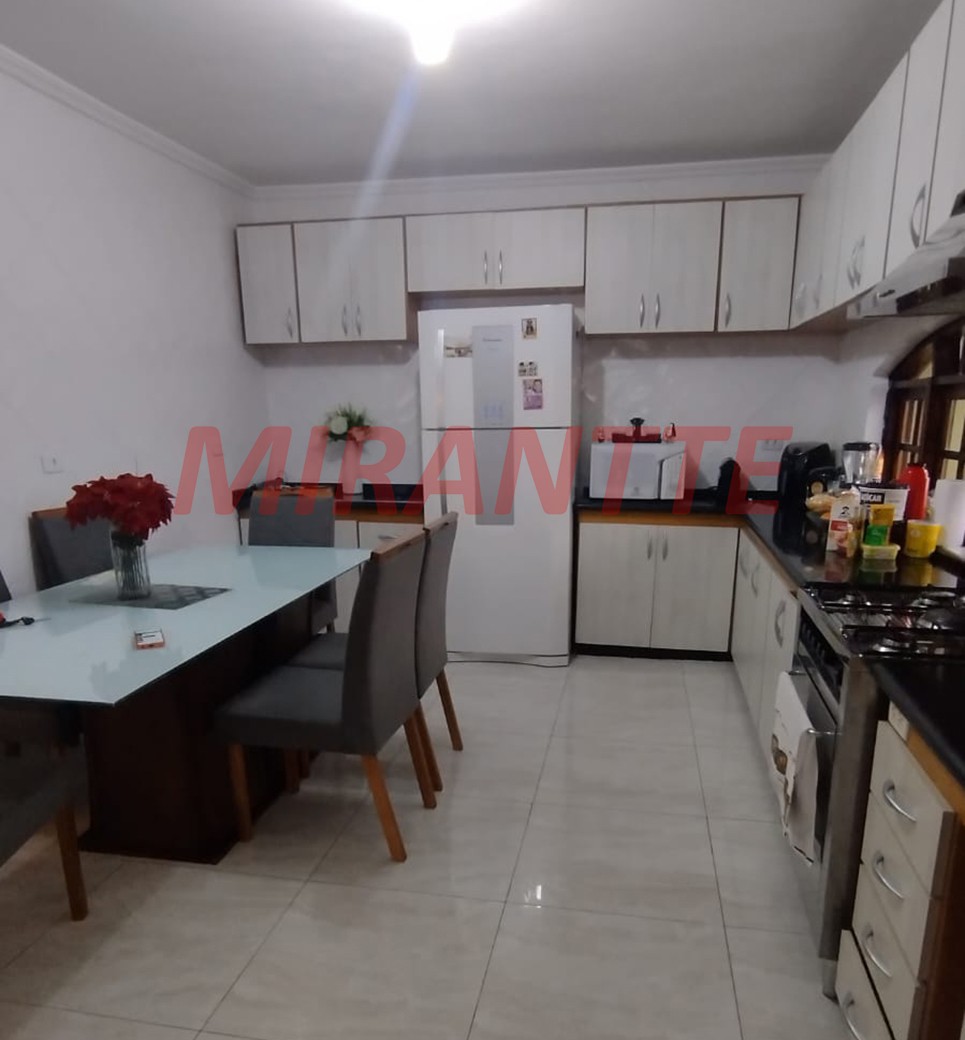 Sobrado de 297m² com 4 quartos em Vila Maria Alta