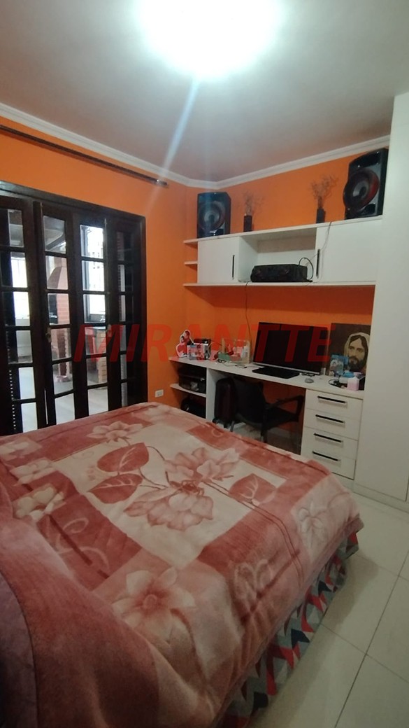 Sobrado de 297m² com 4 quartos em Vila Maria Alta
