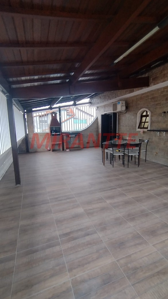 Sobrado de 297m² com 4 quartos em Vila Maria Alta