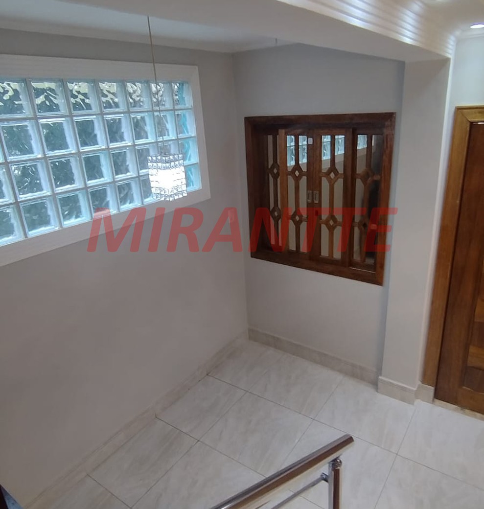 Sobrado de 297m² com 4 quartos em Vila Maria Alta