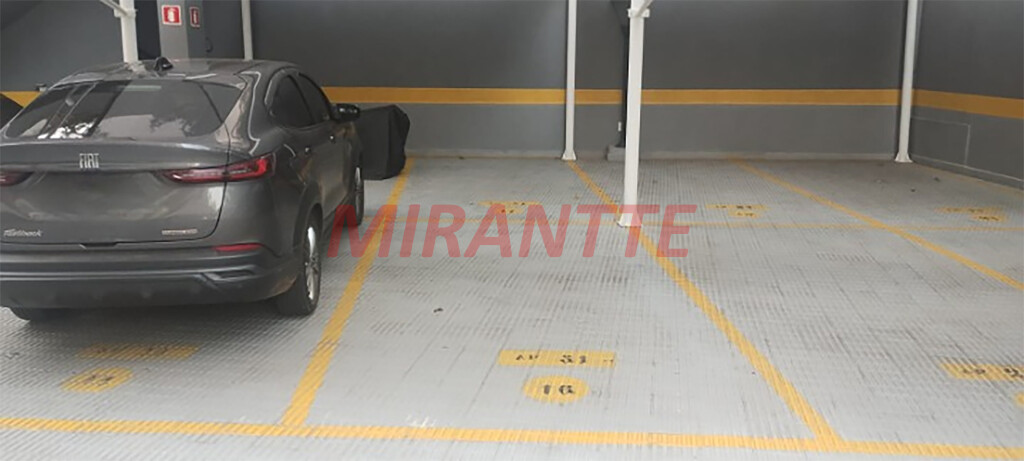 Apartamento de 81m² com 3 quartos em Santana