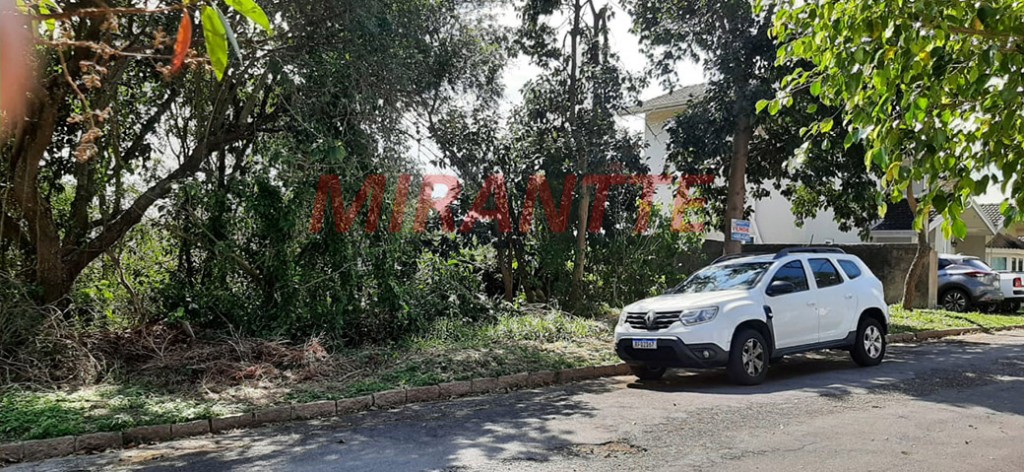 Terreno de 1280m² em Alpes de Caieiras