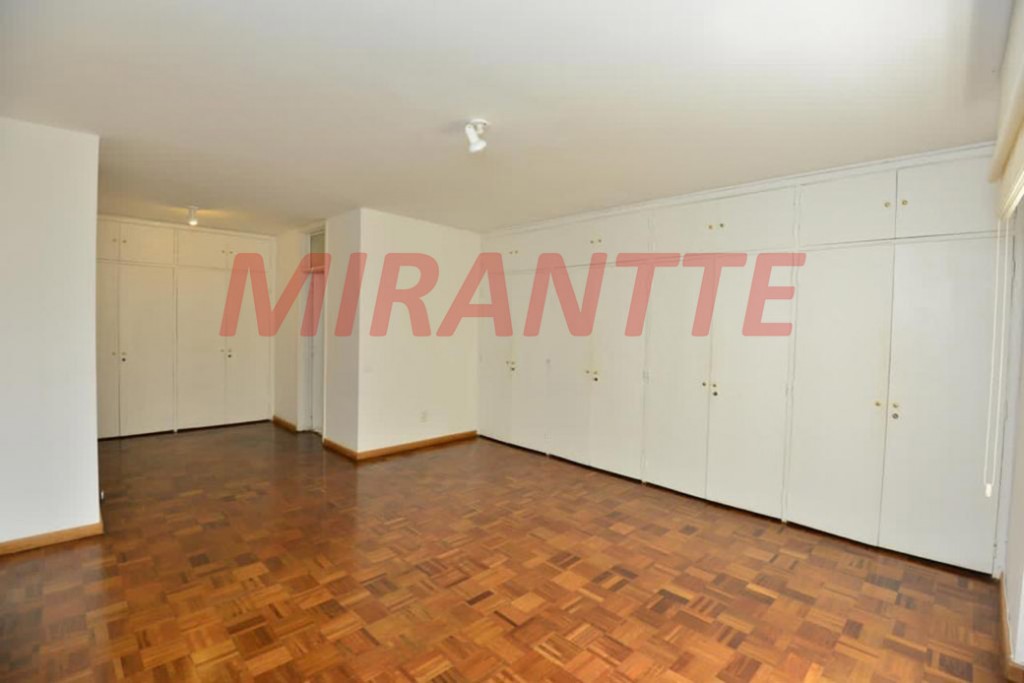 Apartamento de 280m² com 4 quartos em Jardim Europa