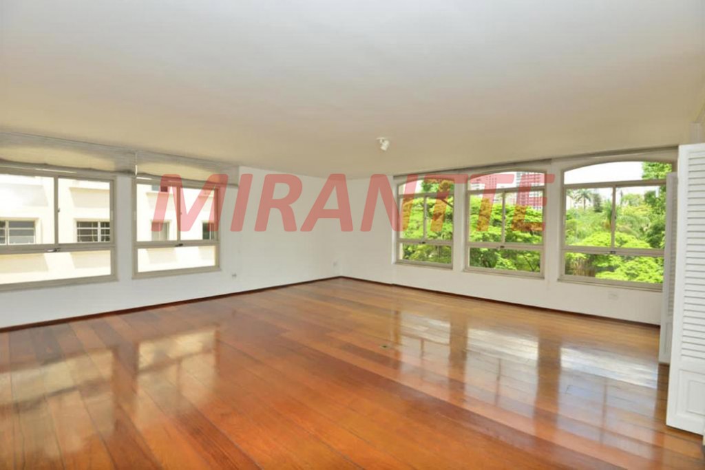 Apartamento de 280m² com 4 quartos em Jardim Europa