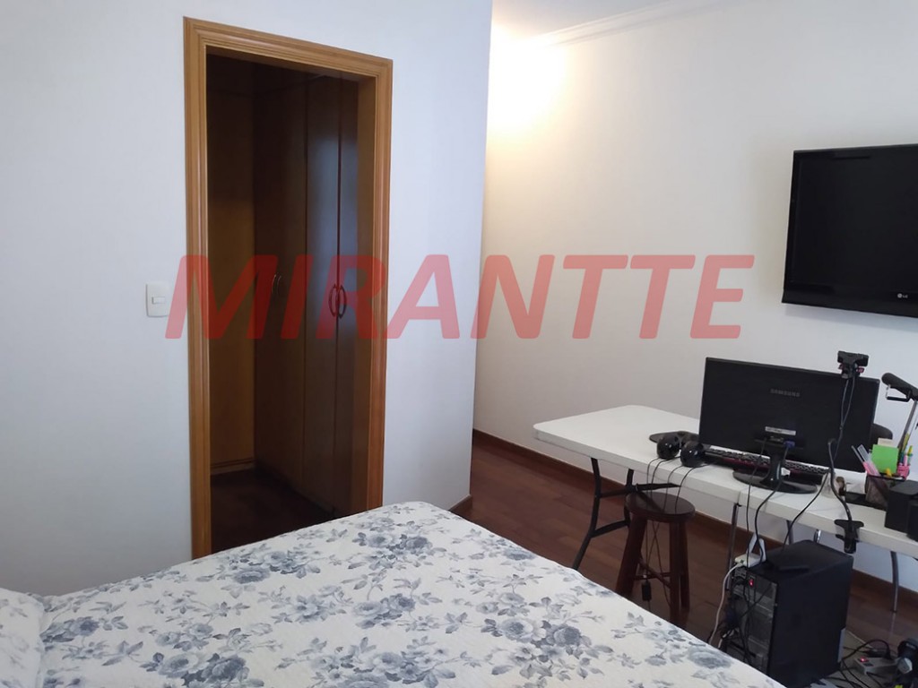 Sobrado de 226m² com 3 quartos em Chácara Santo Antônio