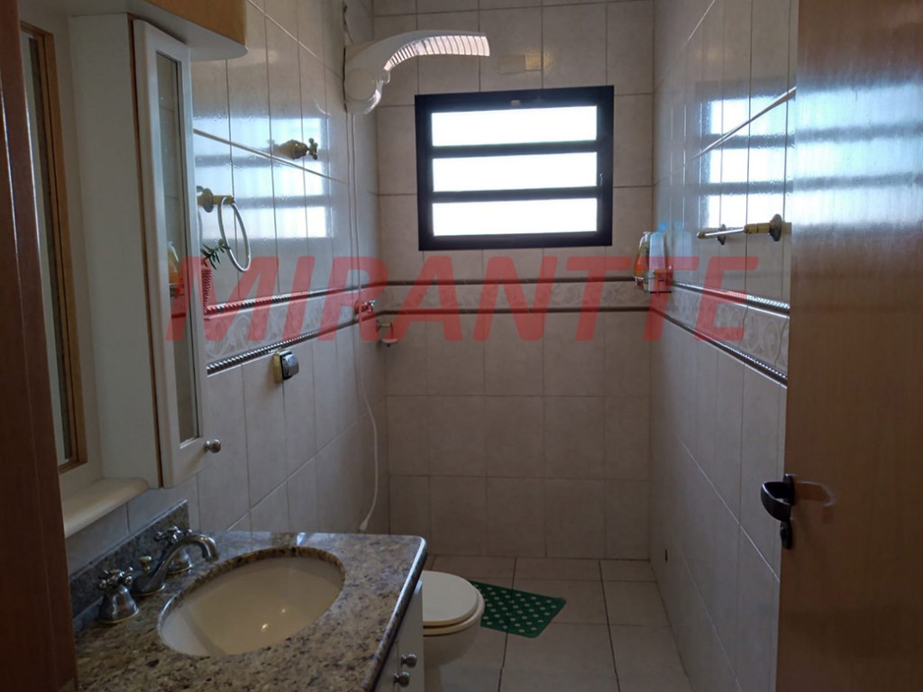 Sobrado de 226m² com 3 quartos em Chácara Santo Antônio