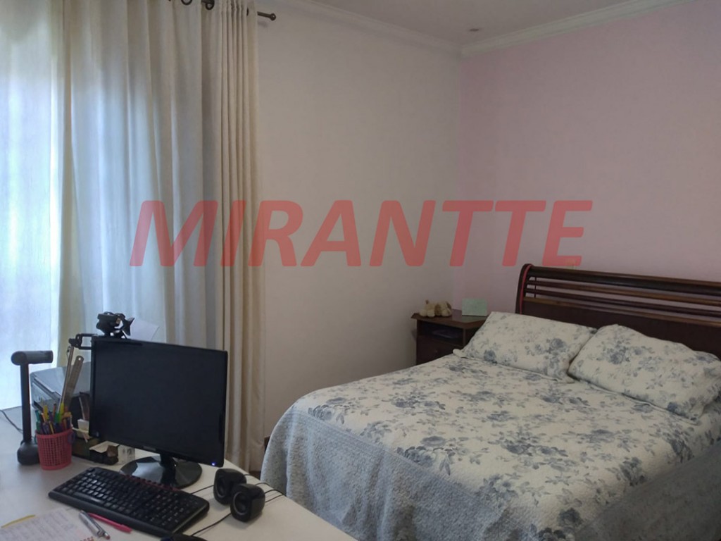 Sobrado de 226m² com 3 quartos em Chácara Santo Antônio