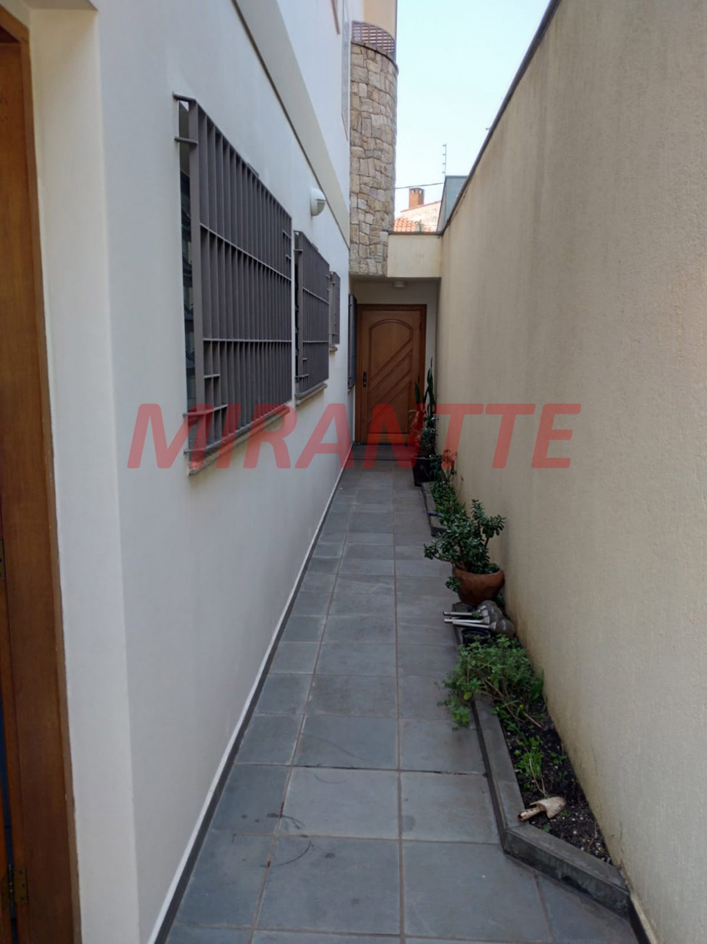 Sobrado de 226m² com 3 quartos em Chácara Santo Antônio
