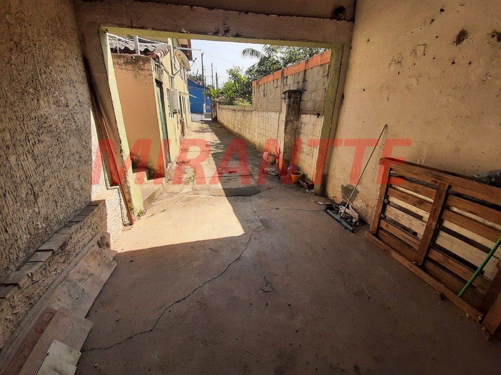 Sobrado de 250m² com 5 quartos em Quitaúna