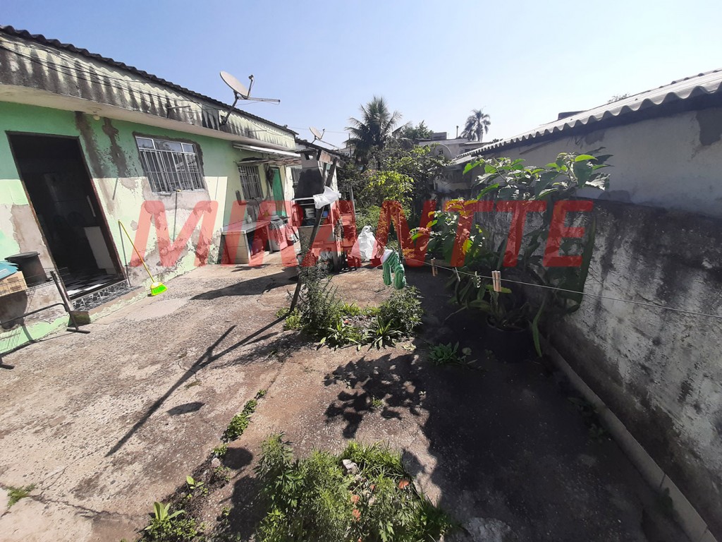 Casa terrea de 200m² com 3 quartos em Quitaúna