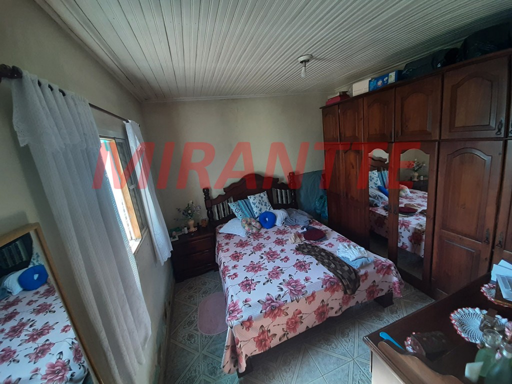 Casa terrea de 200m² com 3 quartos em Quitaúna