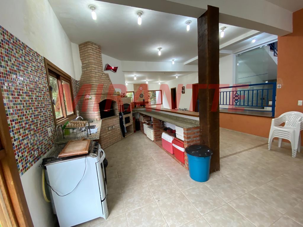 Sobrado de 478m² com 5 quartos em Serra Da Cantareira