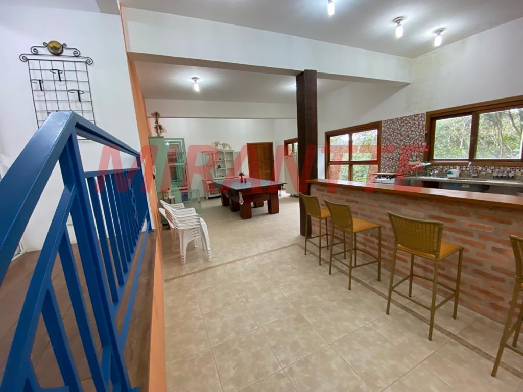 Sobrado de 478m² com 5 quartos em Serra Da Cantareira