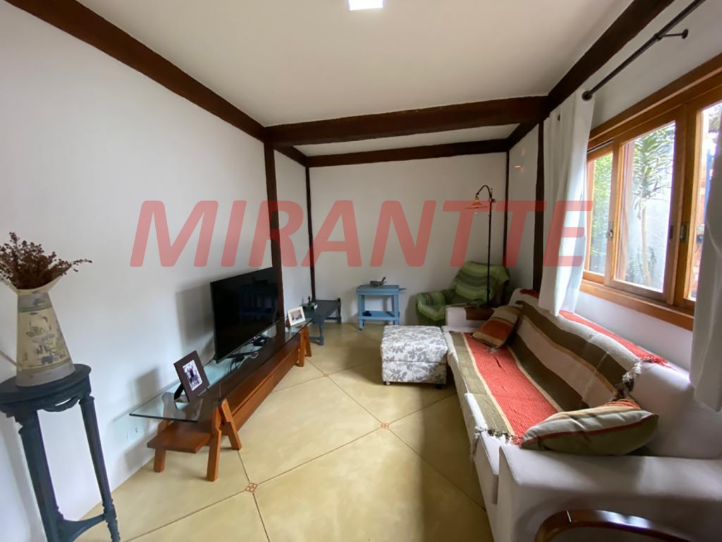 Sobrado de 478m² com 5 quartos em Serra Da Cantareira