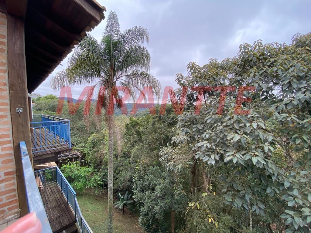 Sobrado de 478m² com 5 quartos em Serra Da Cantareira