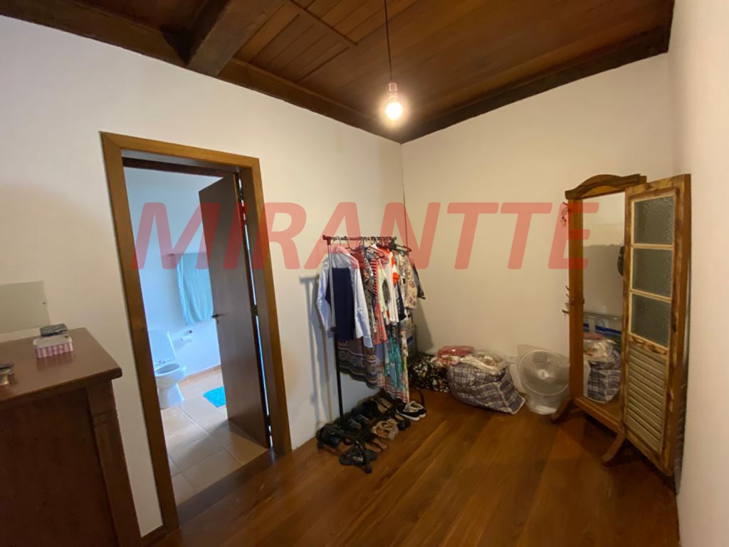 Sobrado de 478m² com 5 quartos em Serra Da Cantareira