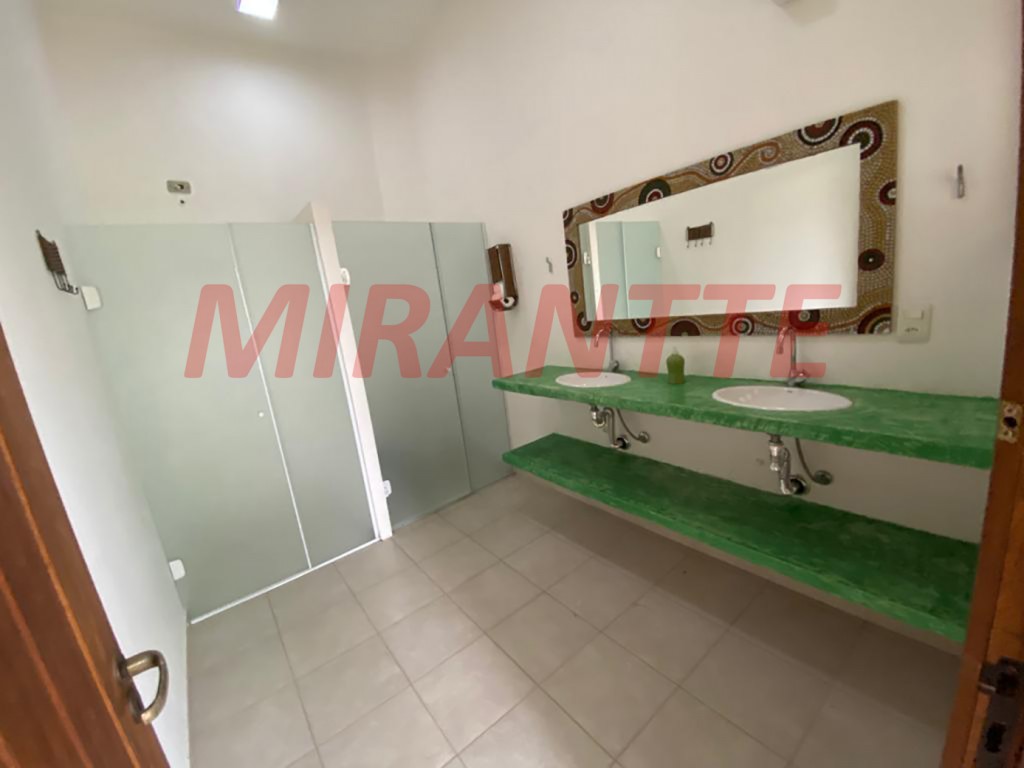 Sobrado de 478m² com 5 quartos em Serra Da Cantareira