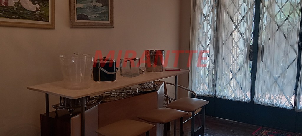 Sobrado de 250m² com 4 quartos em Jardim São Bento