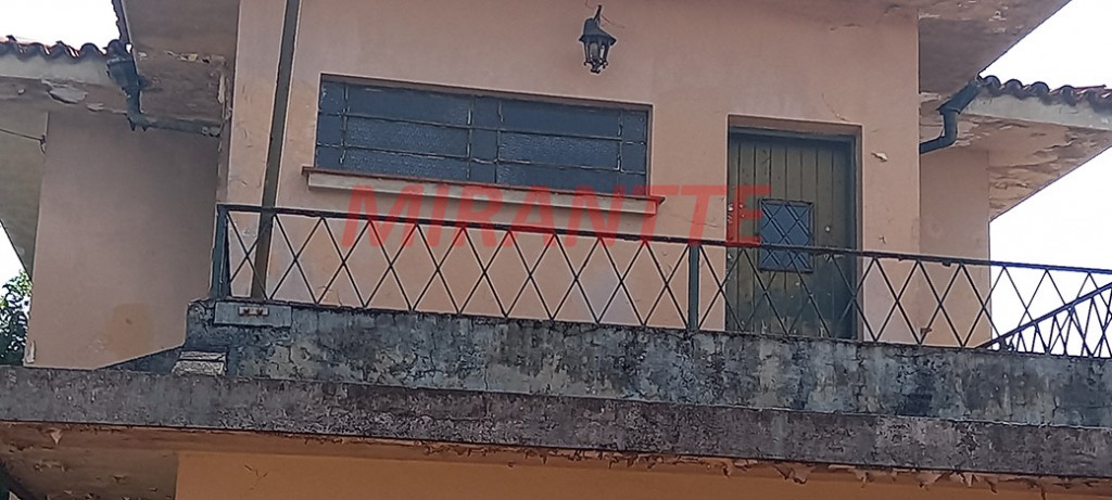 Sobrado de 250m² com 4 quartos em Jardim São Bento