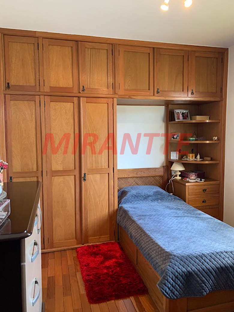 Sobrado de 230m² com 4 quartos em Tremembe