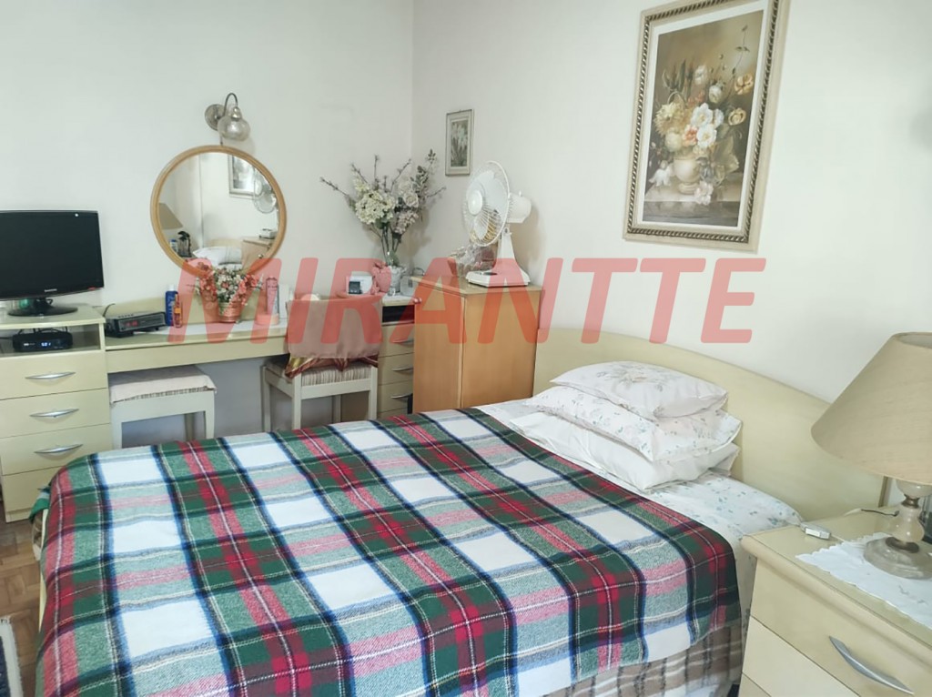 Sobrado de 178m² com 3 quartos em Santana