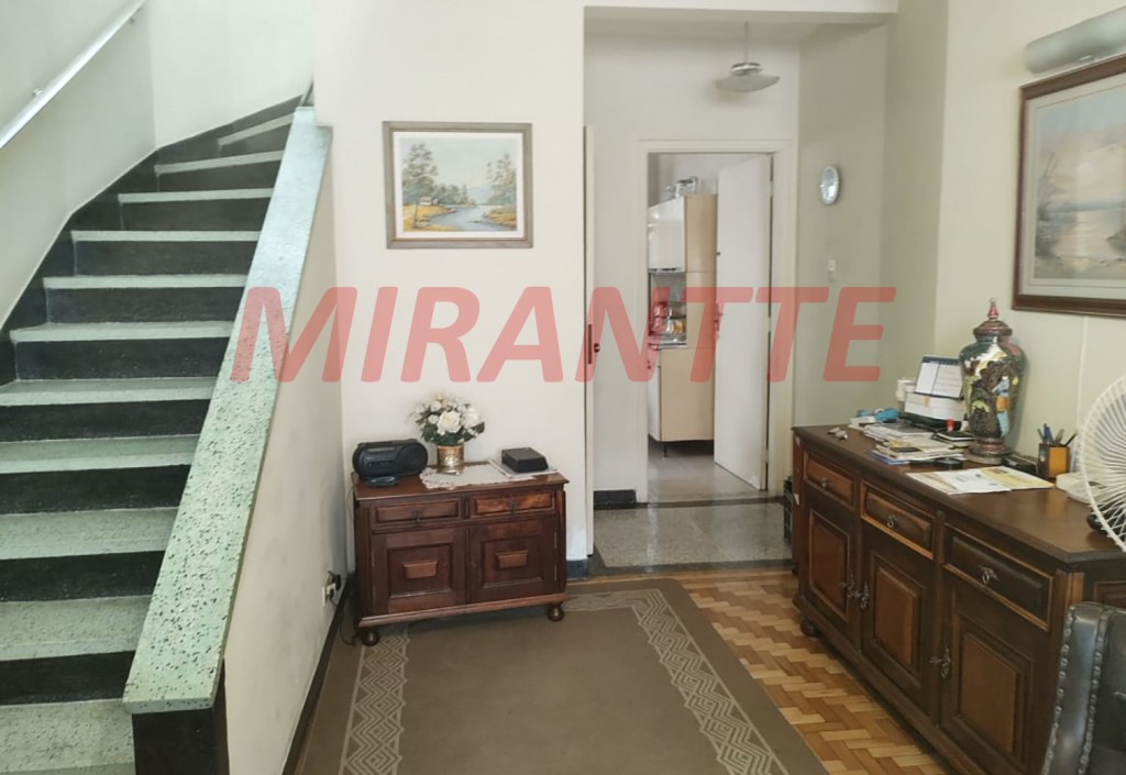 Sobrado de 178m² com 3 quartos em Santana