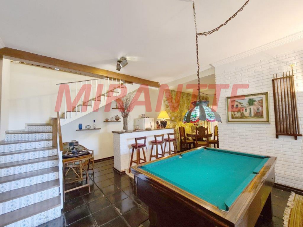Sobrado de 380m² com 3 quartos em Vila Mascote