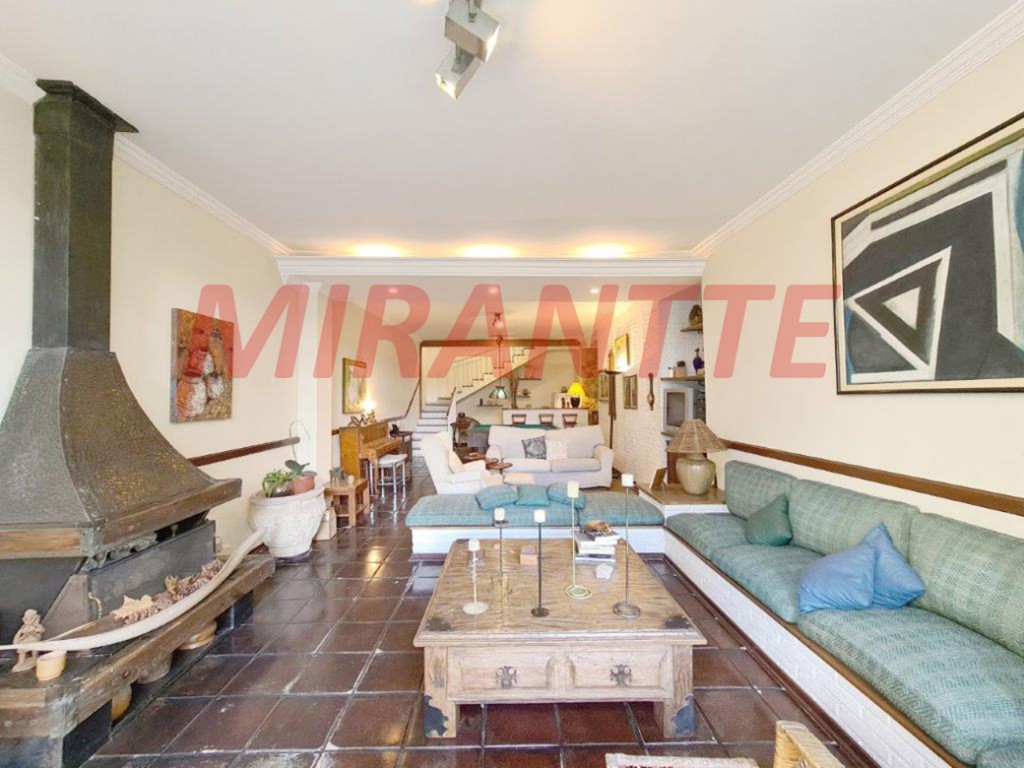 Sobrado de 380m² com 3 quartos em Vila Mascote