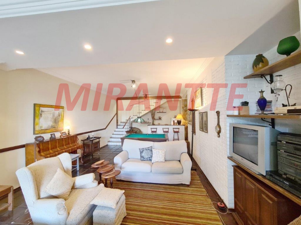 Sobrado de 380m² com 3 quartos em Vila Mascote