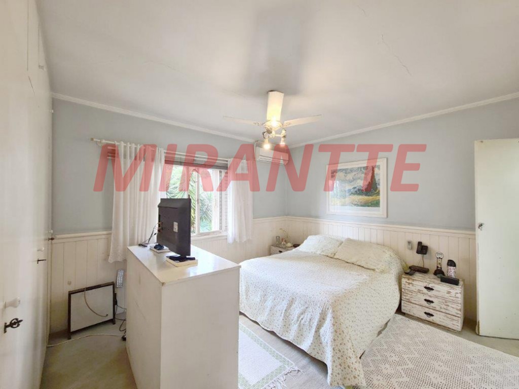 Sobrado de 380m² com 3 quartos em Vila Mascote