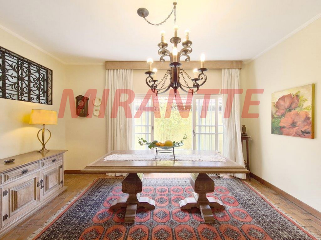 Sobrado de 380m² com 3 quartos em Vila Mascote