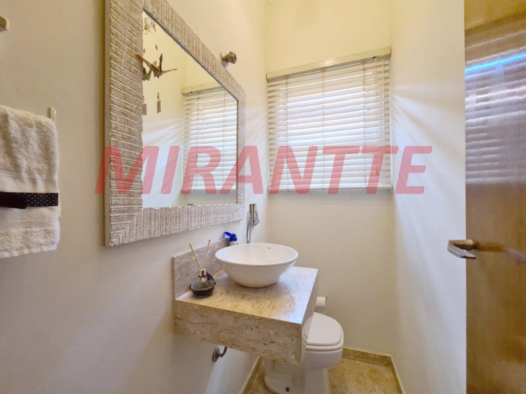 Sobrado de 380m² com 3 quartos em Vila Mascote